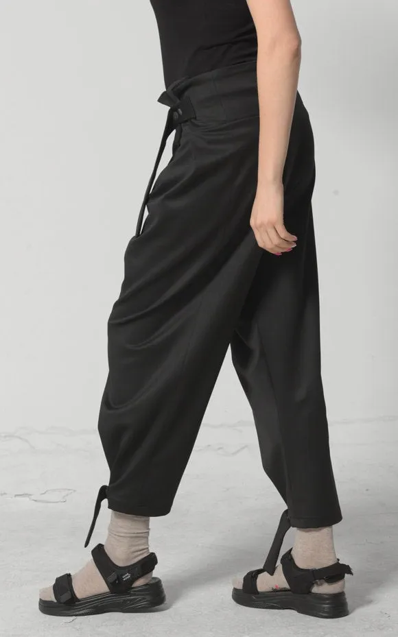 Loose Black Pants With Strips Detail