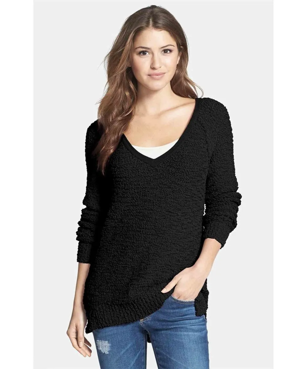 V-Neck Teddy Pullover Black